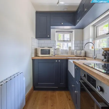 Chapel With Log Burner Hawes