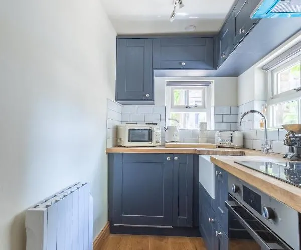 Chapel With Log Burner * Hawes