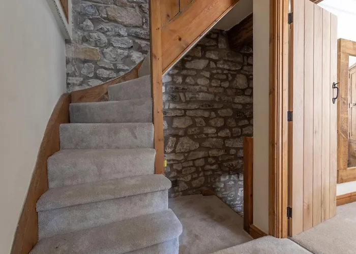 Chapel With Log Burner * Hawes