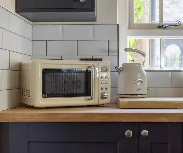 Chapel With Log Burner Holiday home Hawes
