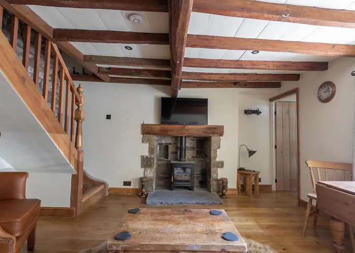 Chapel With Log Burner Holiday home *